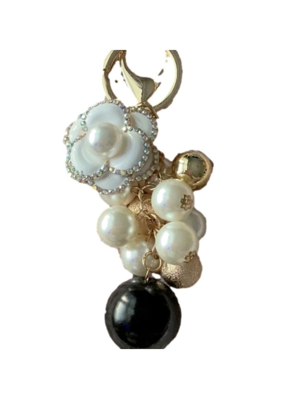 Camilla Flower Rhinestone Pearl Alloy Keychain
